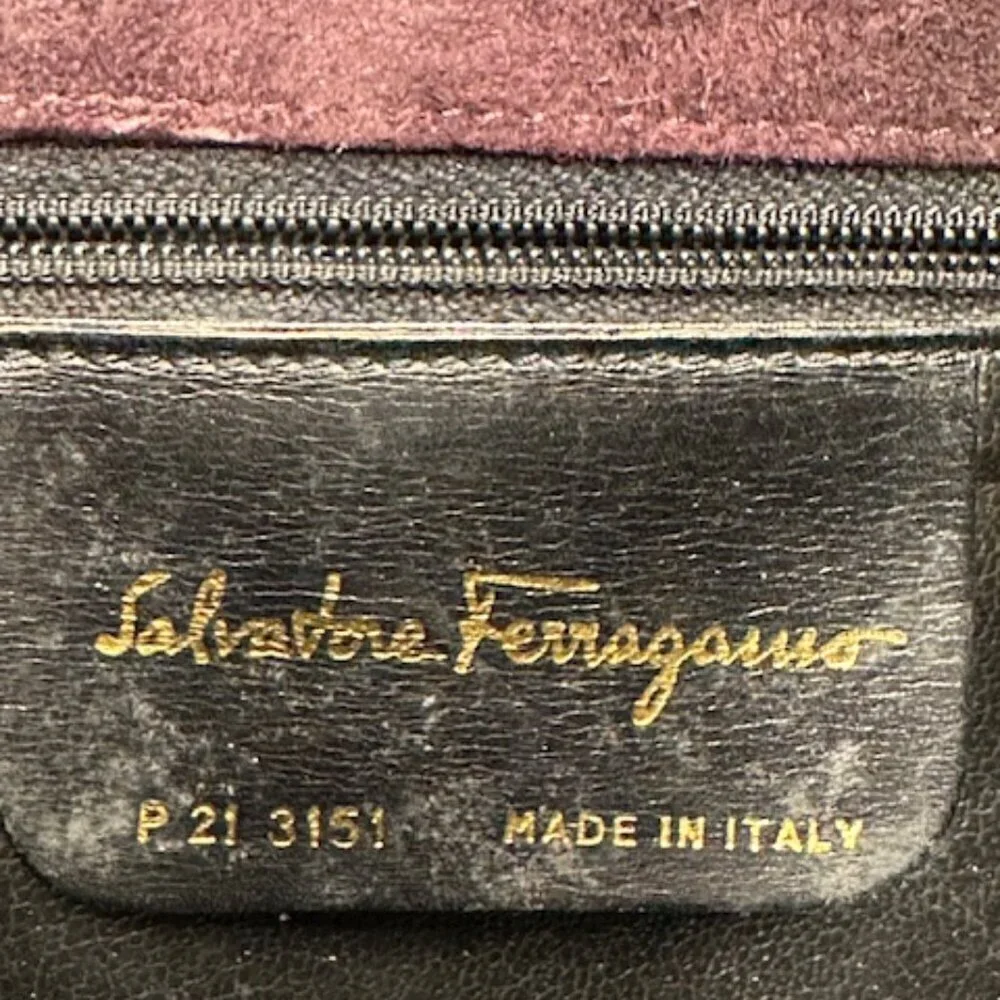 🔥🔥🔥Salvatore Ferragamo Suede Plum/Burgundy Color Crossbody/Shoulder Bag EUC!